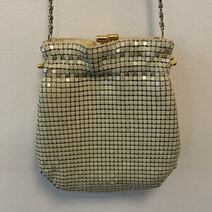 Vintage Heys Canada purse enamel metal mesh evening clutch cream gold hardware